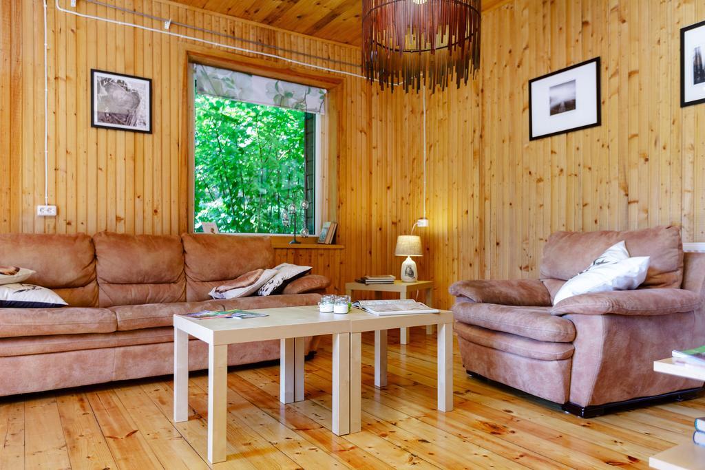 Poilsio Baze Guest House Latezeris ภายนอก รูปภาพ