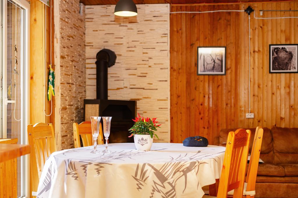 Poilsio Baze Guest House Latezeris ภายนอก รูปภาพ