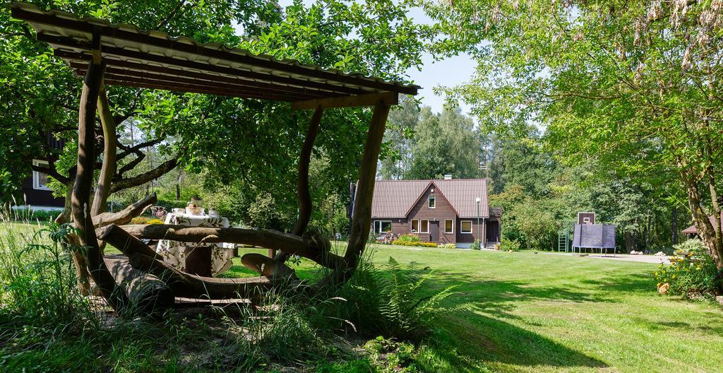 Poilsio Baze Guest House Latezeris ภายนอก รูปภาพ